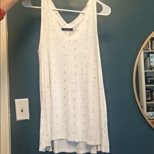 Swing tank top